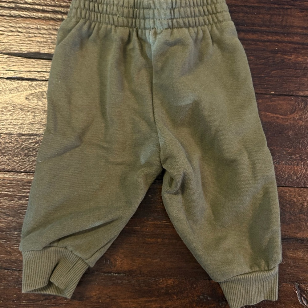 Champion Kids Olive Jogger Set - Picture 4 of 6